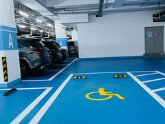 -新世界新丸中心-地下停车场