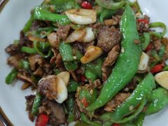 -湖南人家湘菜馆(镇江路店)
