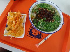-陆元丰·兰州纯汤牛肉面(自强西路店)