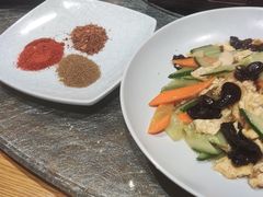 -娜仁图雅蒙古美食村(33小镇店)