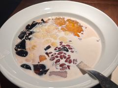 -RUXU入续糖水铺与包(卓悦中心店)