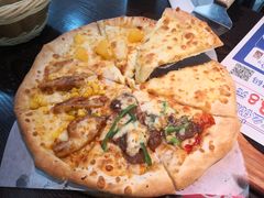 -酷公社·榴莲披萨(太原街店)