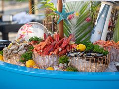 -亚龙湾希尔顿自助餐厅·海鲜·烧烤·沙滩BBQ·现场乐队
