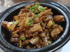 -临街徽菜馆·正宗黄山味