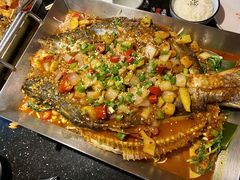 -鸣记脆皮烤鱼·海鲜烤鱼(亿合城店)