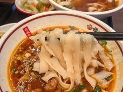 -顺溜·手工刀削面·黑金店(铜锣湾店)