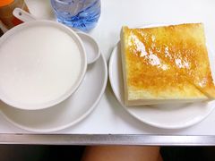 牛油多士-澳洲牛奶公司(佐敦店)