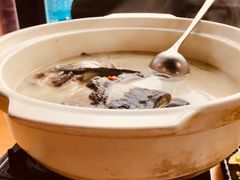浓汤鱼头-万景饭店·鱼街农家菜