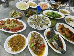 -四川小胡子海鲜(丁村万人海鲜广场店)