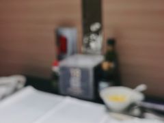 -红鼎豆捞·非遗鲍皇汤火锅(宝丰路店)