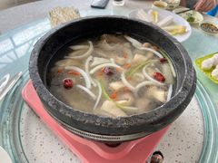 -墨脱石锅椰子鸡•海鲜糟粕醋(榆亚路店)