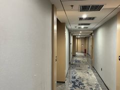-颐湾悦享酒店(万家丽国际购物广场店)