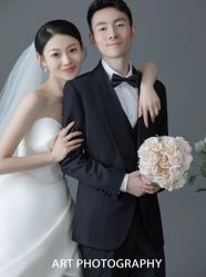 -纪梵希旅拍婚纱摄影(大连总店)