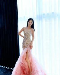 -Renee芮亦婚纱