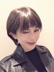 -AYO SALON