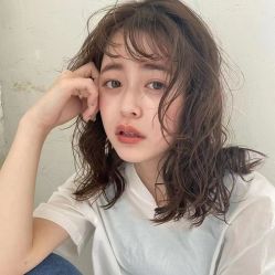 -诗悦发型烫染SALON