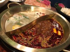 -重庆爽翻天老火锅(临平万达广场店)