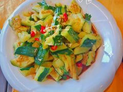 -东方之猪四更烤乳猪(金垦总店)