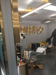 -即型男士理发工作室