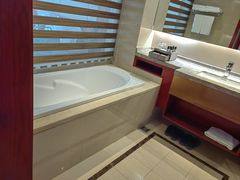 -兴芮温泉度假区