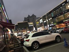 -天乐广场(食多滋美食城店)