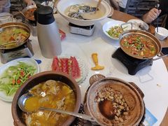 -老太婆饭店·头牌卤鸭·桐庐老味道(朝霞店)