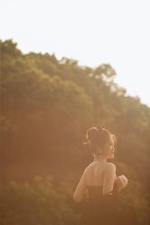 -莫兰迪婚纱摄影