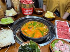 -黔有有贵州酸汤夺夺粉火锅(五味十字店)