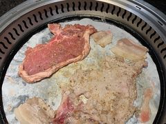 烤肉-钱小奴海鲜自助黑金店(杭州滨江龙湖店)