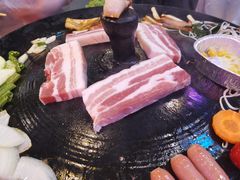 -豚豚家돈돈가韩国锅盖烤肉(新北万达店)