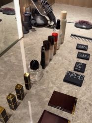 -AURAS璈然科技护肤中心