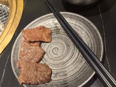 -山川小町·极番烧肉(新地假日广场店)