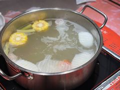 高钙牛骨原汤锅底-潮牛海记•潮汕牛肉火锅•醉鸡煲•粿条汤(通北路店)