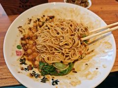 -兵哥豌豆面(雅颂居店)