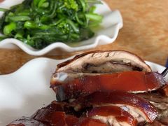 -黄记四更烤乳猪店