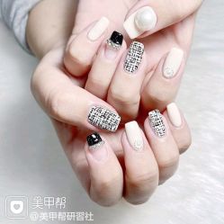 -Pink You美甲洗眉纹绣定制中心