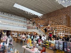 -朵云书院(滴水湖店)