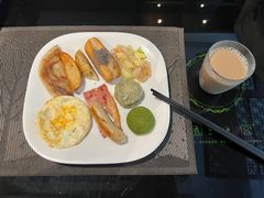 -梅园国际大酒店·自助餐厅(光明港店)