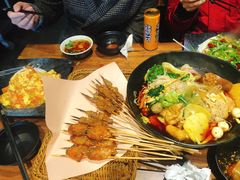 -万记麻辣烫国展总店