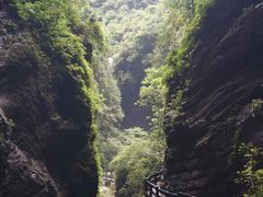 -龙水峡地缝景区