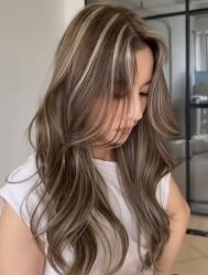 -镁连社·美联社