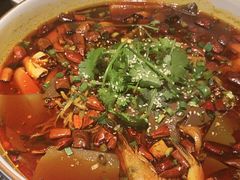 -万重锦·人文川菜馆(骡马市店)