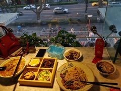 -轻捞慢起面馆(新世界百货店)