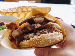 烧饼夹肉-洪峰浩老北京烧饼夹肉(角门路店)