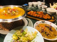 -树下时尚餐厅(翠园街店)