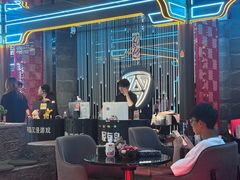 -屋有岛沉浸游戏旗舰店(中山公园店)