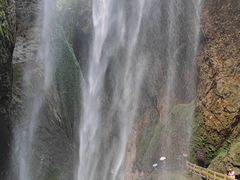 -龙水峡地缝景区