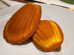 玛德琳-潮一不贰·法式甜品·生日蛋糕·西式简餐(外滩店)