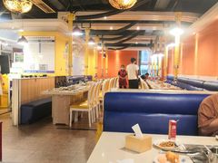 大堂-爱客得牛排海鲜烤肉·火锅自助(春熙路黑金好店)