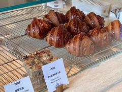 -VERIE BAKEHOUSE